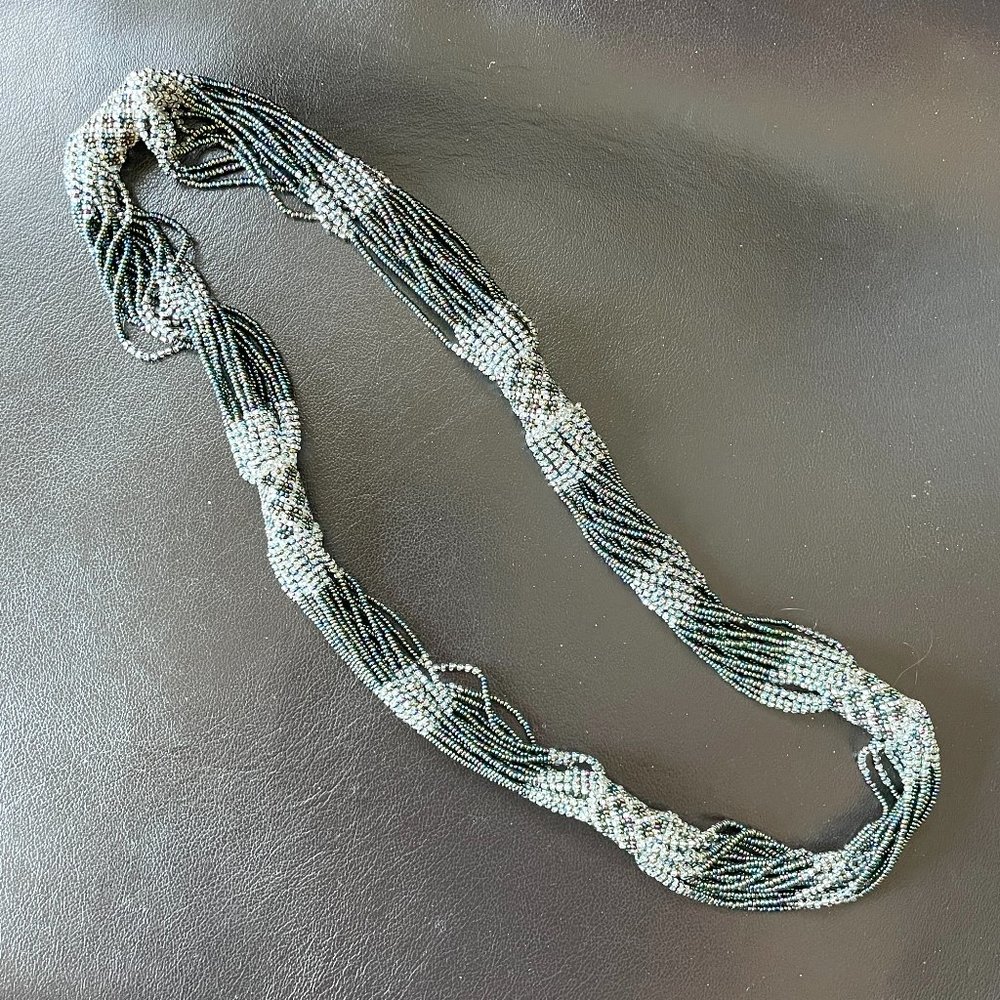 Thick 20 stranded shimmery bead necklace - Gorgeous